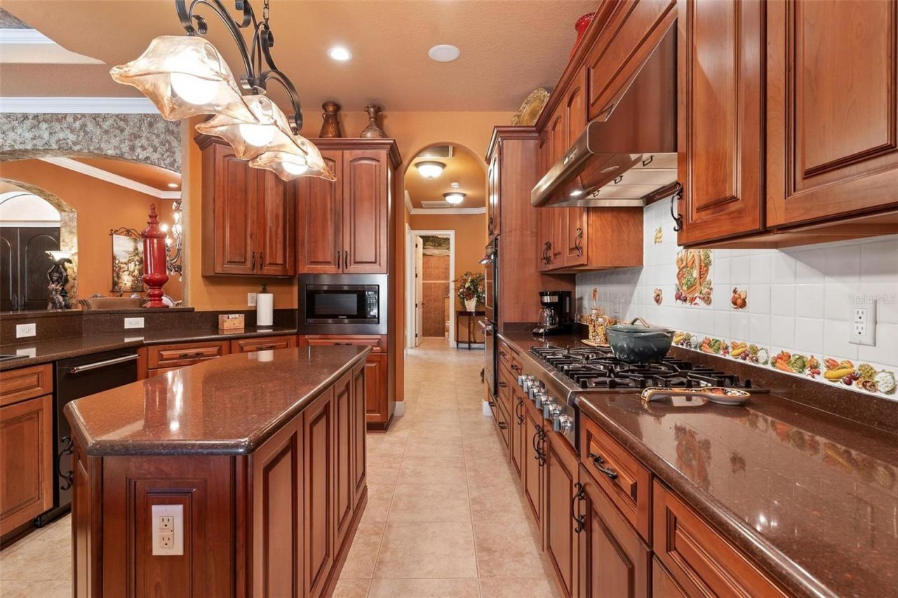 5235 Greens Drive, Lady Lake, FL 32159 Photo