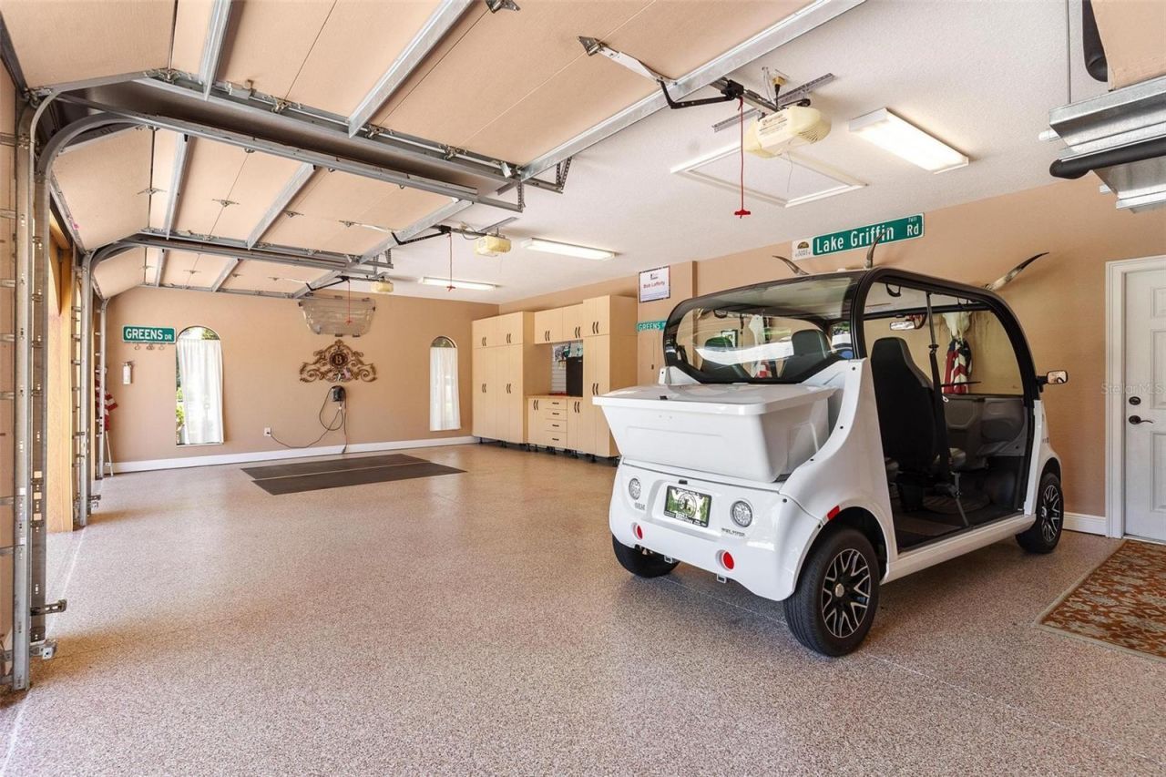 5235 Greens Drive, Lady Lake, FL 32159 Photo