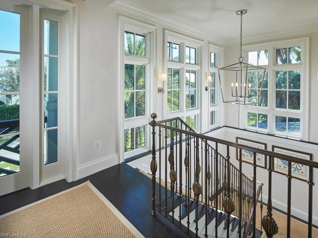 167 4th St N, Naples, FL 34102 Photo