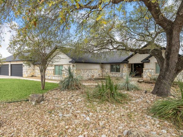 515 Wesley Ridge DR, Spicewood, TX 78669