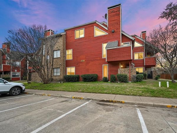 9825 Walnut Street, Unit 206, Dallas, TX 75243
