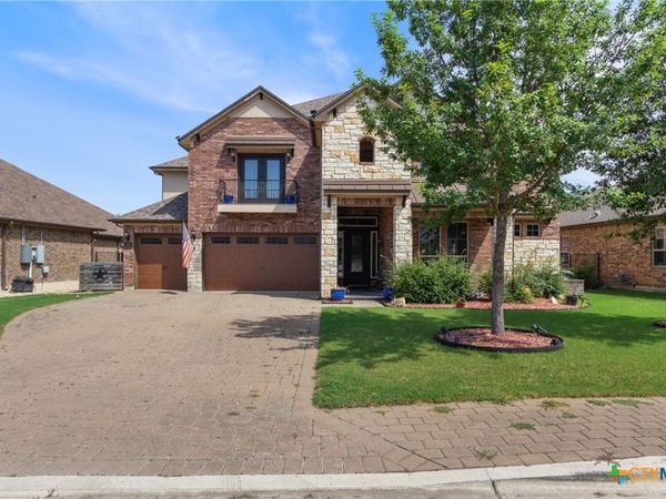 1915 Los Santos Drive, San Marcos, TX 78666