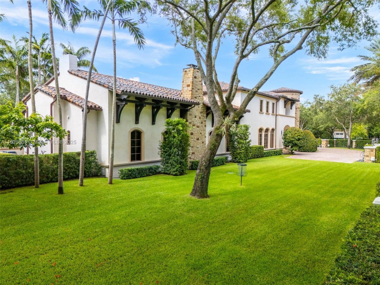 10101 SW 60th Ct, Pinecrest, FL 33156 Photo