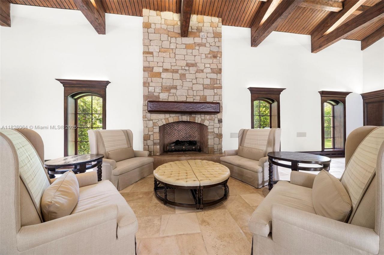 10101 SW 60th Ct, Pinecrest, FL 33156 Photo