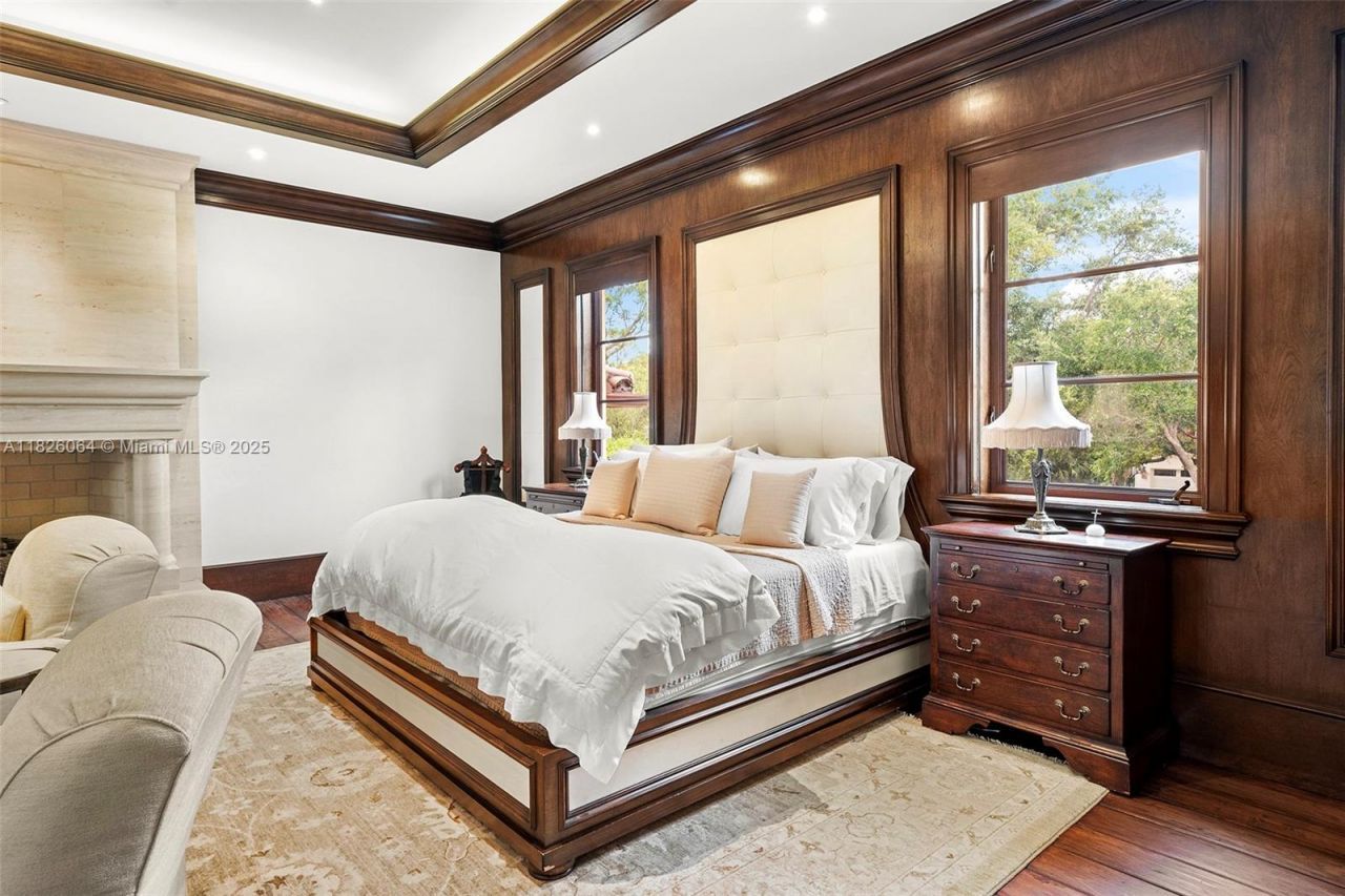 10101 SW 60th Ct, Pinecrest, FL 33156 Photo