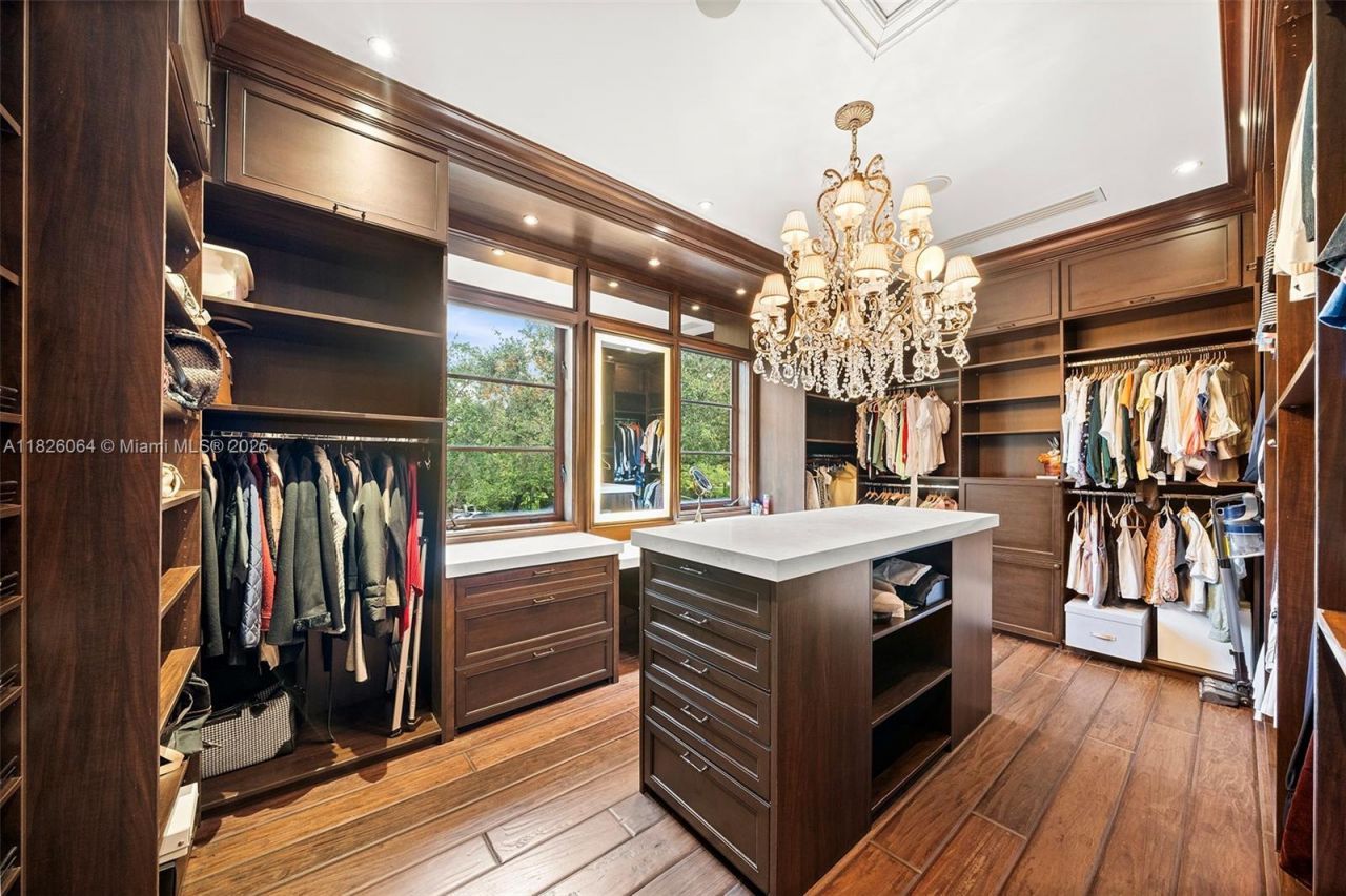 10101 SW 60th Ct, Pinecrest, FL 33156 Photo