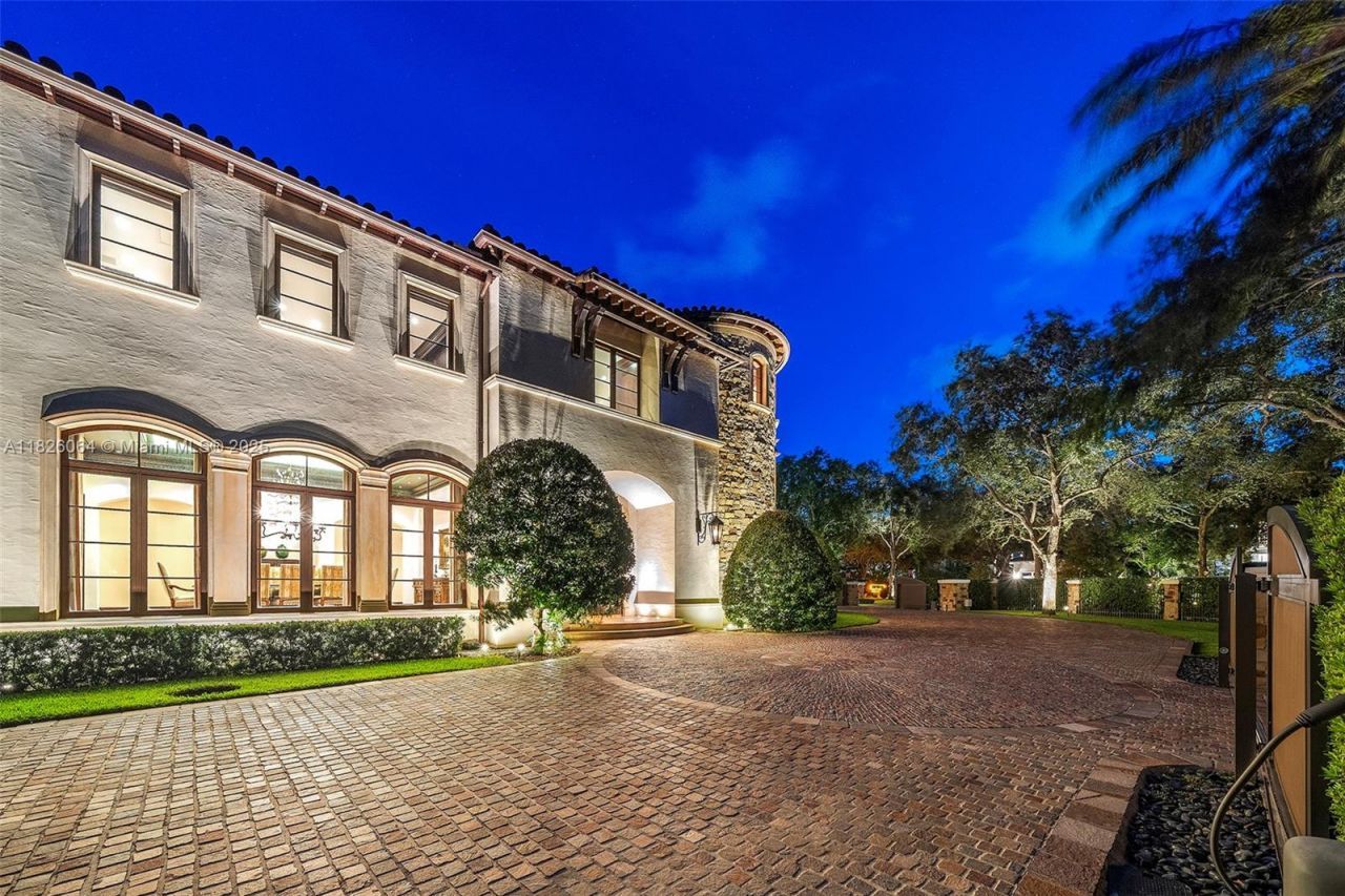 10101 SW 60th Ct, Pinecrest, FL 33156 Photo