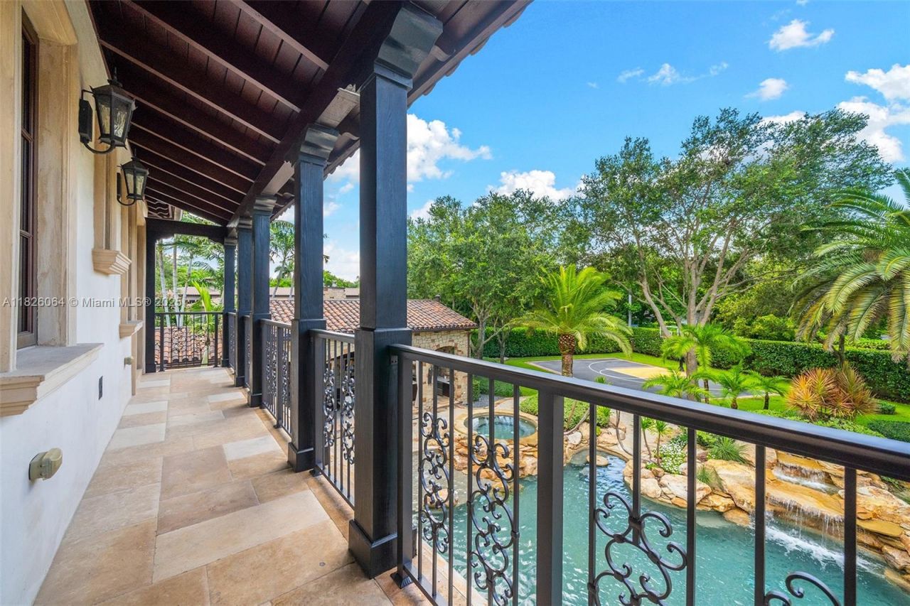 10101 SW 60th Ct, Pinecrest, FL 33156 Photo