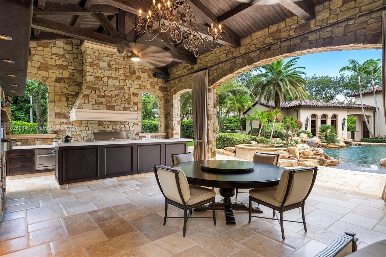 10101 SW 60th Ct, Pinecrest, FL 33156 Photo