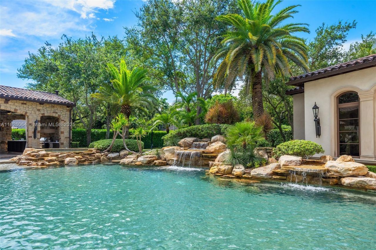 10101 SW 60th Ct, Pinecrest, FL 33156 Photo