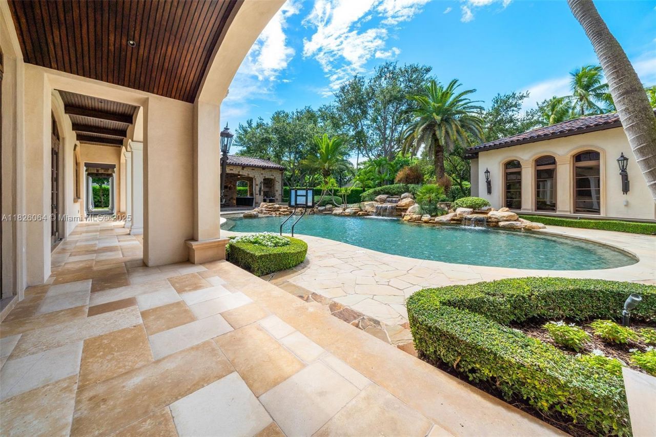 10101 SW 60th Ct, Pinecrest, FL 33156 Photo