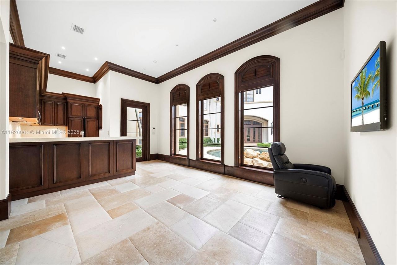 10101 SW 60th Ct, Pinecrest, FL 33156 Photo