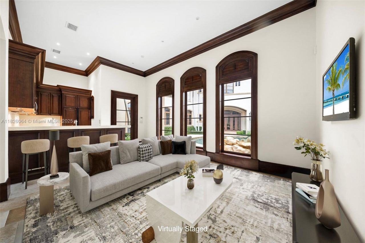 10101 SW 60th Ct, Pinecrest, FL 33156 Photo