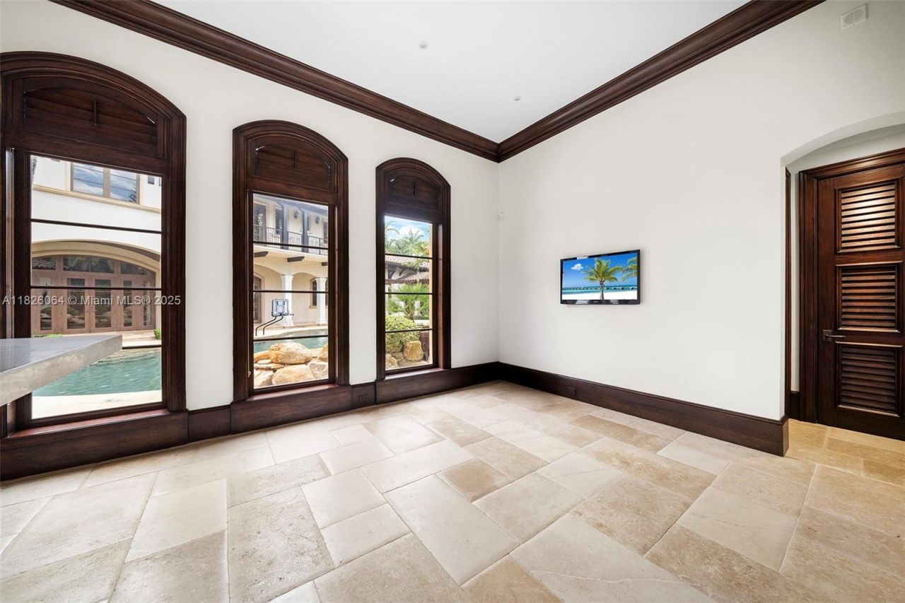 10101 SW 60th Ct, Pinecrest, FL 33156 Photo