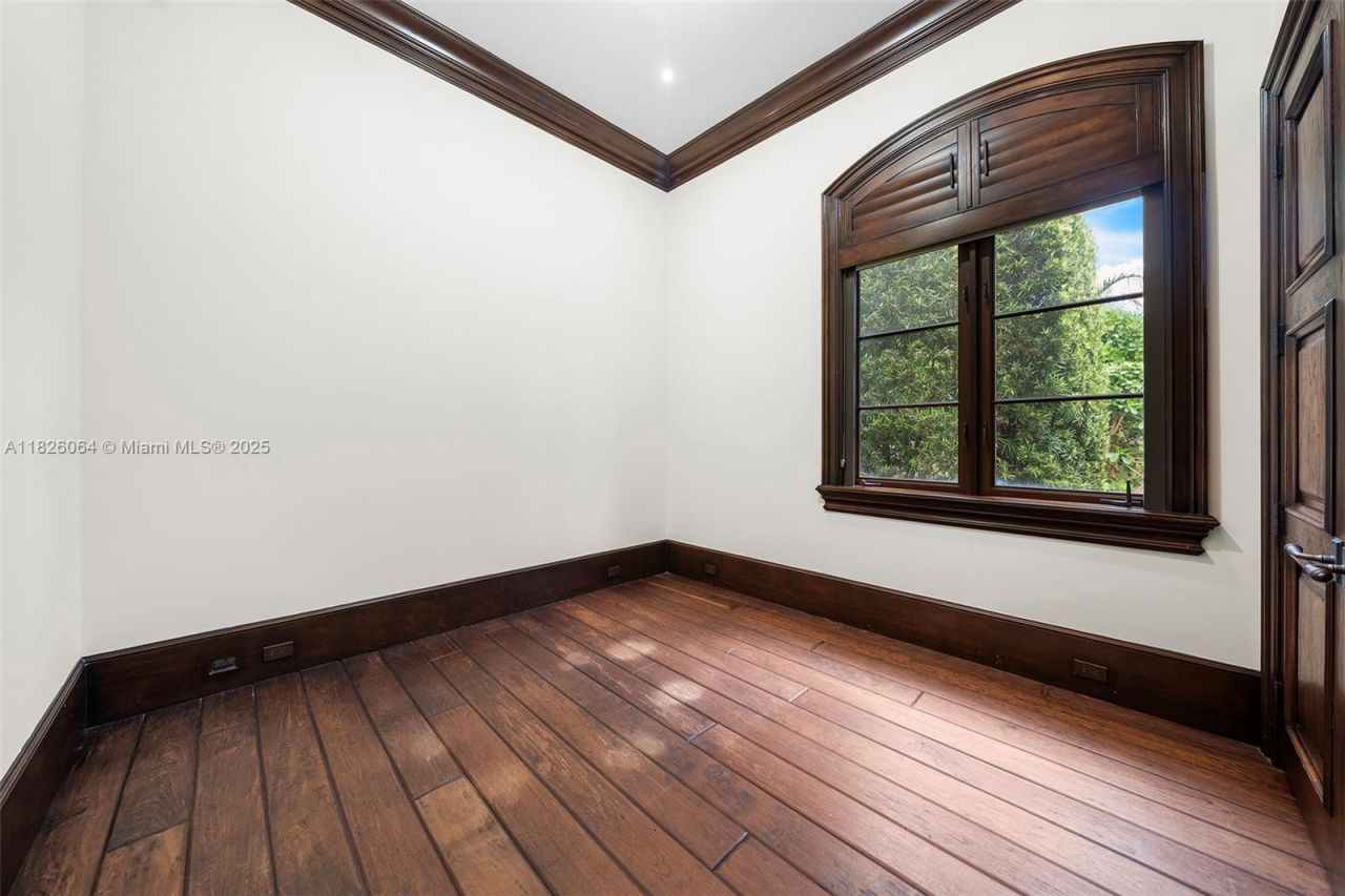 10101 SW 60th Ct, Pinecrest, FL 33156 Photo