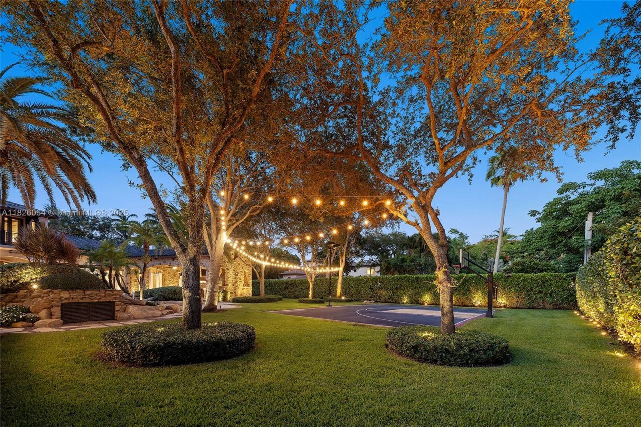 10101 SW 60th Ct, Pinecrest, FL 33156 Photo