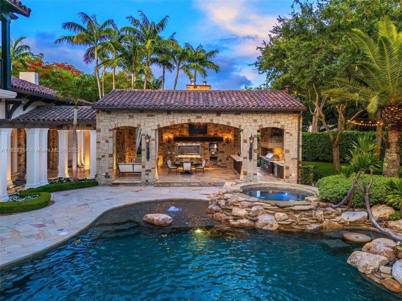 10101 SW 60th Ct, Pinecrest, FL 33156 Photo