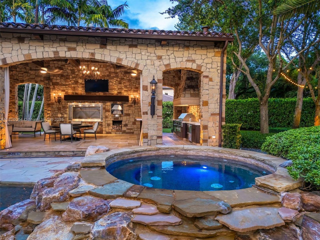 10101 SW 60th Ct, Pinecrest, FL 33156 Photo