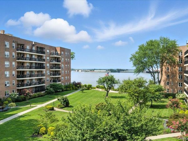 162-41 Powells Cove Boulevard, Unit 4D, Beechhurst, NY 11357