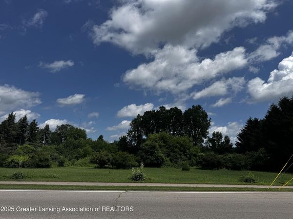 5360 Holt Road, Holt, MI 48842