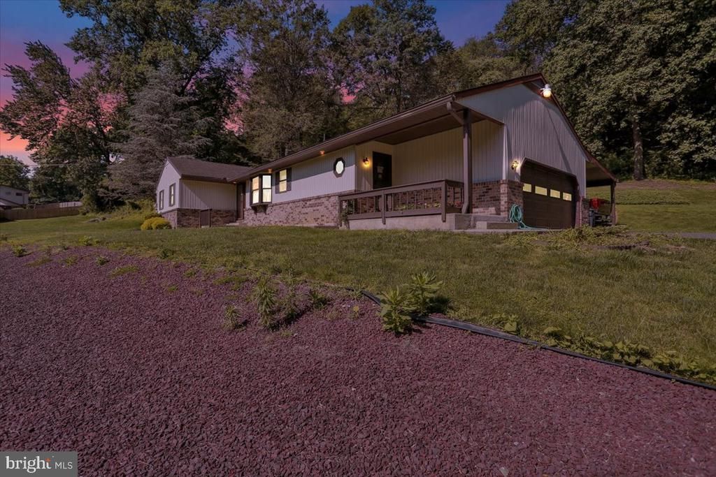 90 Preston Road, Wernersville, PA 19565 Main Photo