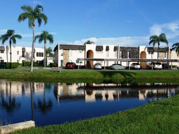 221 FERNWOOD CIRCLE, Unit 221, SEMINOLE, FL 33777