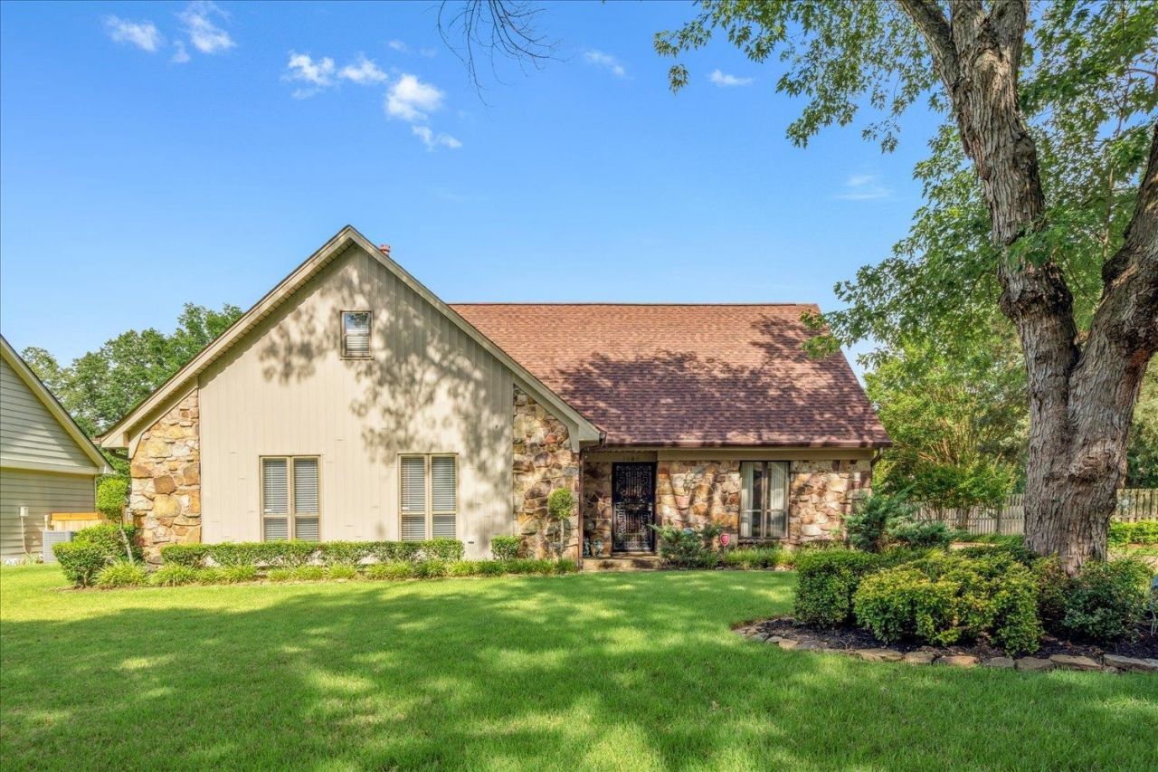 1888 Alder Branch Ln, Germantown, TN 38139 Main Photo