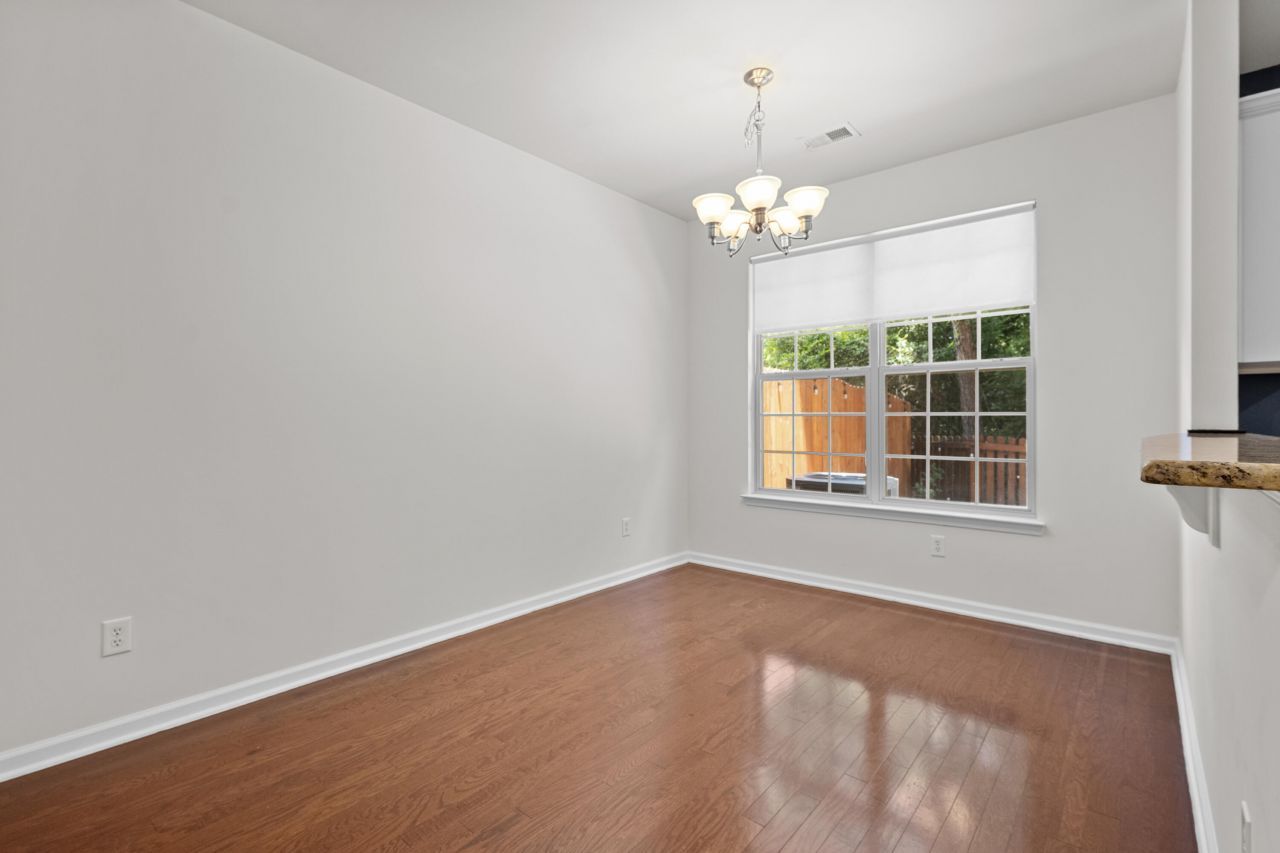 854 Bibury Court Photo 13