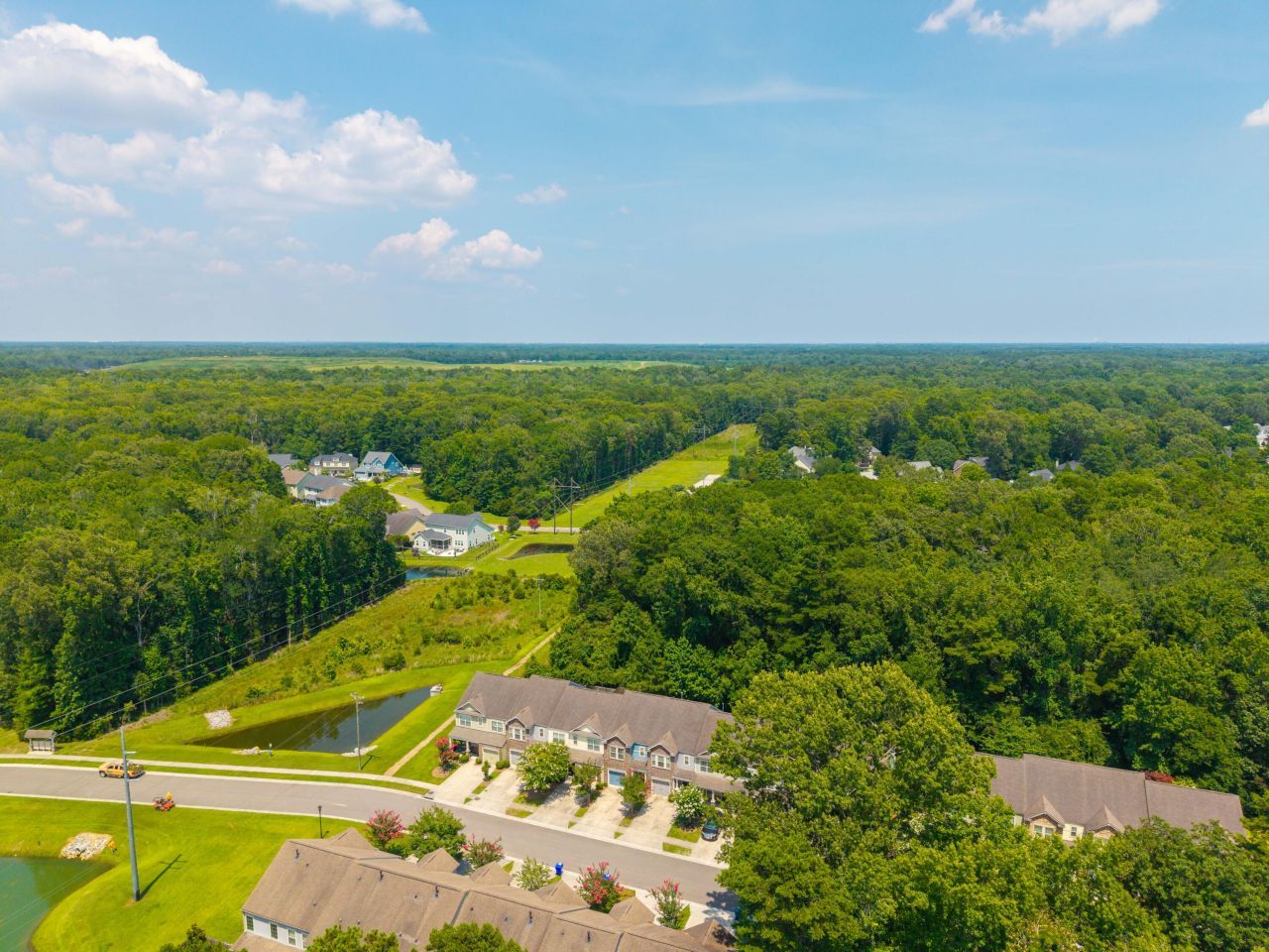 854 Bibury Court Photo 28