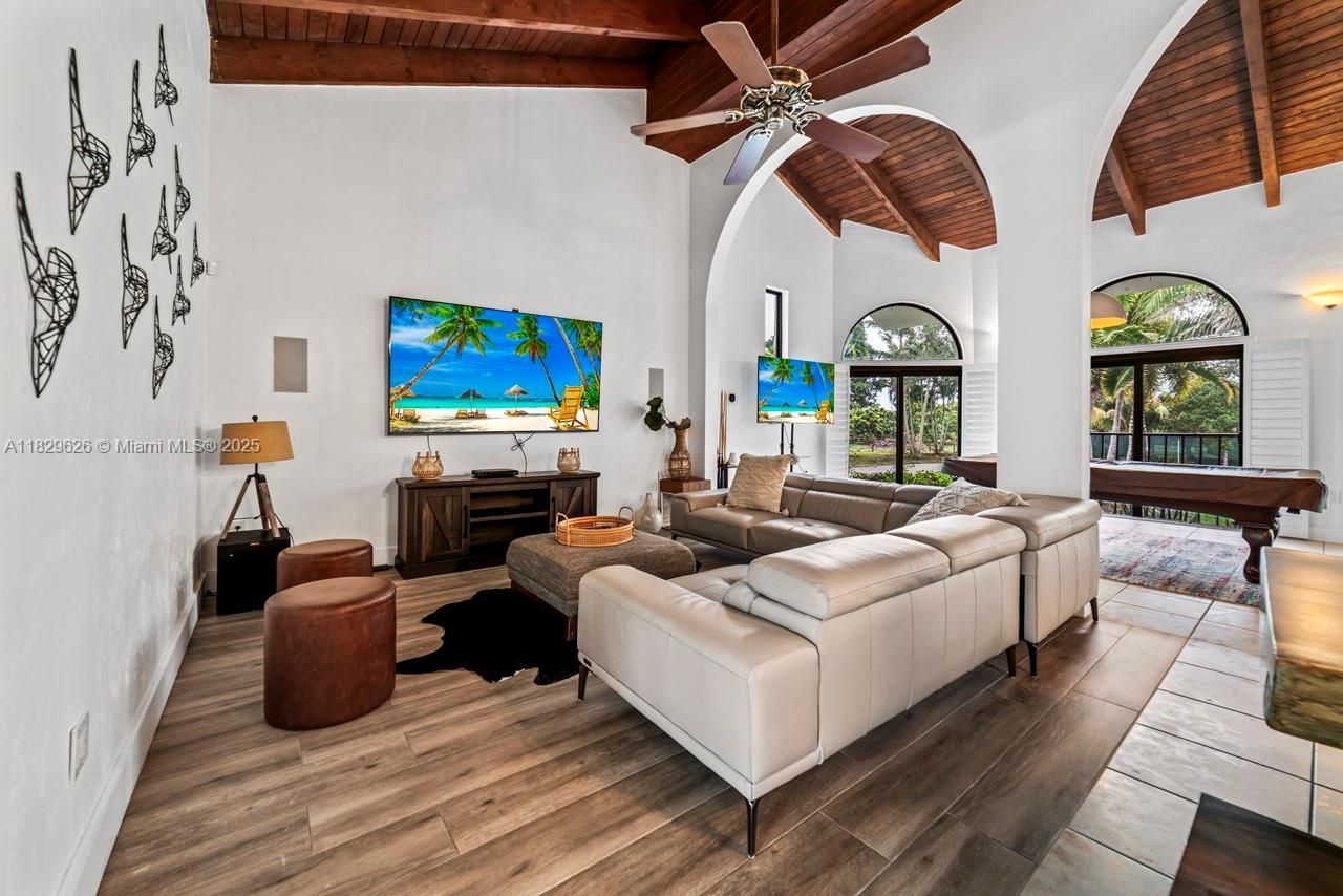 14875 SW 212th St, Miami, FL 33187 Photo