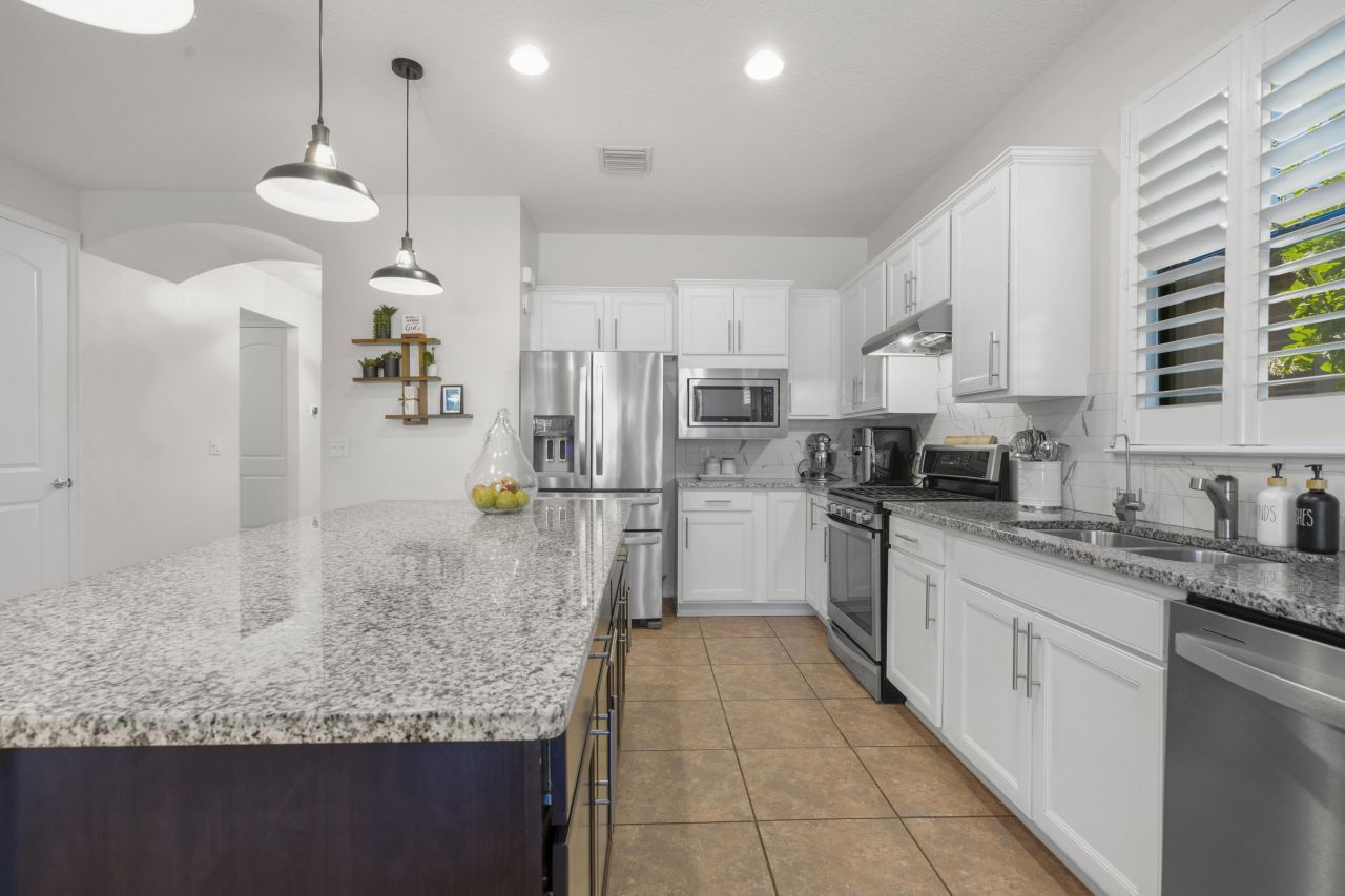 560 SE Monet Drive, Port Saint Lucie, FL 34984 Photo