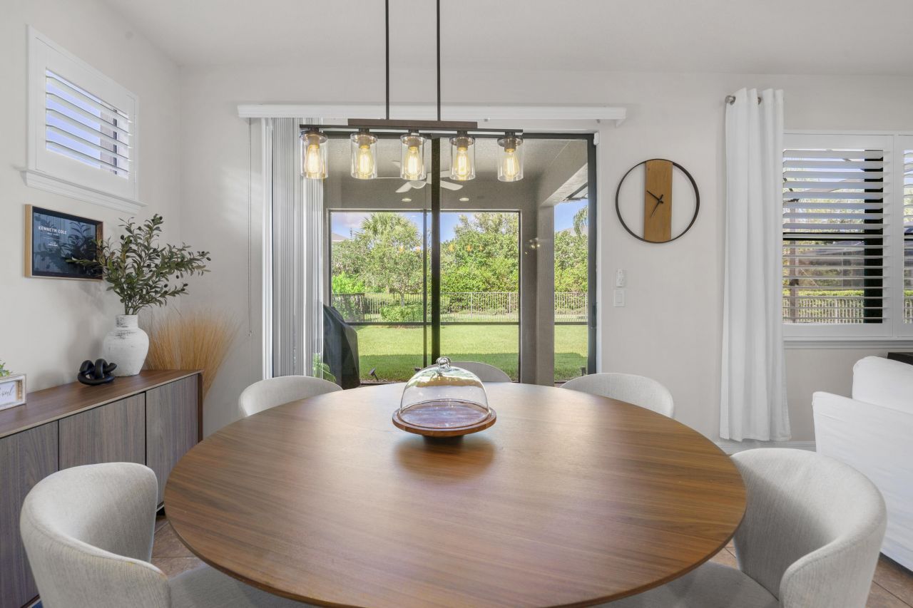 560 SE Monet Drive, Port Saint Lucie, FL 34984 Photo