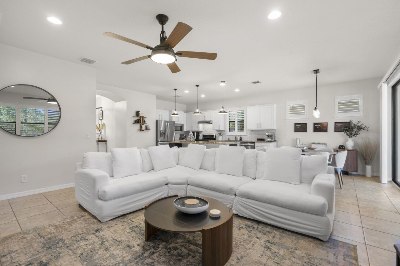 560 SE Monet Drive, Port Saint Lucie, FL 34984 Photo