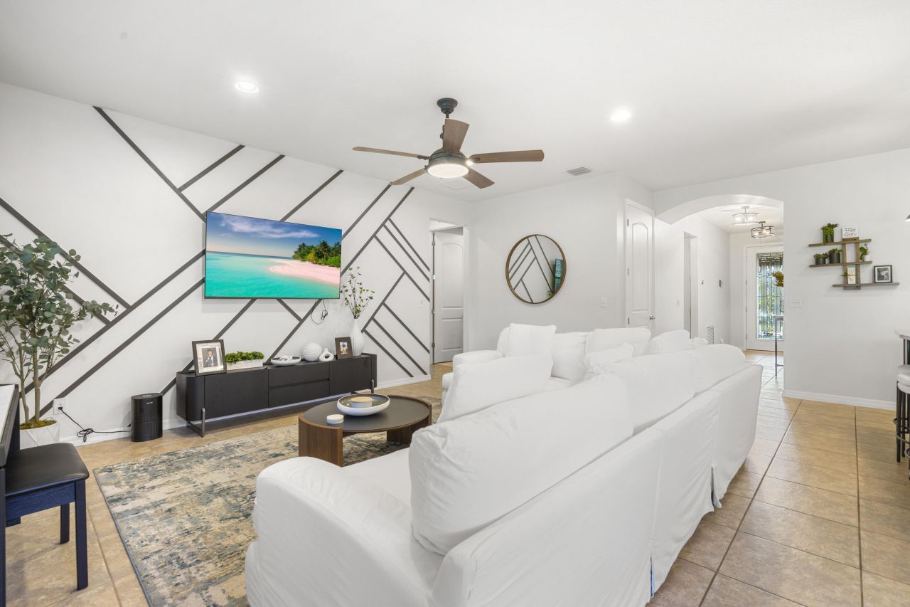 560 SE Monet Drive, Port Saint Lucie, FL 34984 Photo