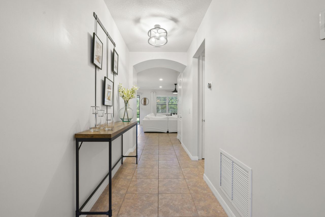 560 SE Monet Drive, Port Saint Lucie, FL 34984 Photo