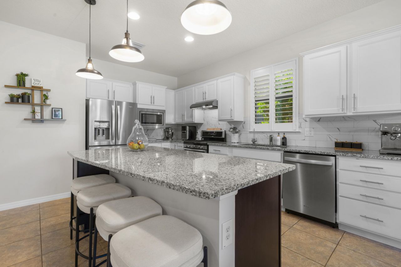 560 SE Monet Drive, Port Saint Lucie, FL 34984 Photo