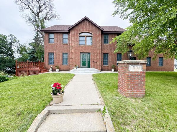 301 4th Avenue SE, Pelican Rapids, MN 56572