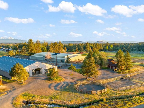 60360 Horse Butte Road, Bend, OR 97702