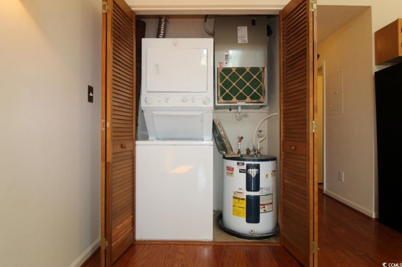 923 Fairwood Lakes Ln. Photo 13