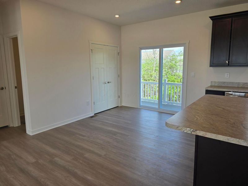 5946 Abernathy Lane, Columbus, OH 43232 Photo 11