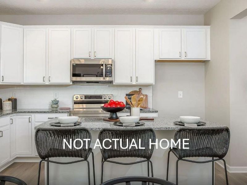 5946 Abernathy Lane, Columbus, OH 43232 Photo 12