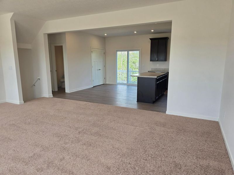 5946 Abernathy Lane, Columbus, OH 43232 Photo 18