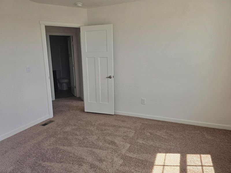 5946 Abernathy Lane, Columbus, OH 43232 Photo 22