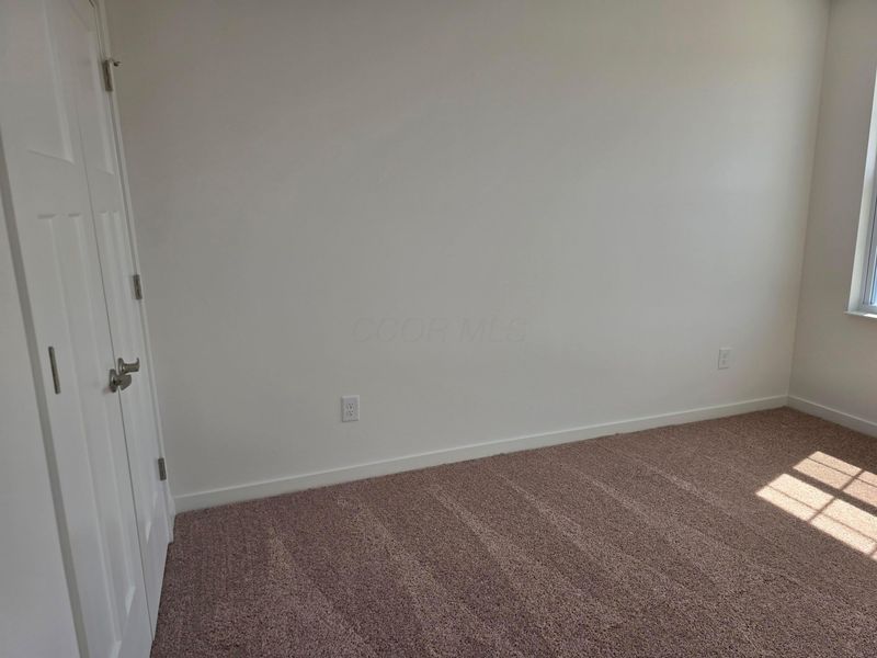 5946 Abernathy Lane, Columbus, OH 43232 Photo 24