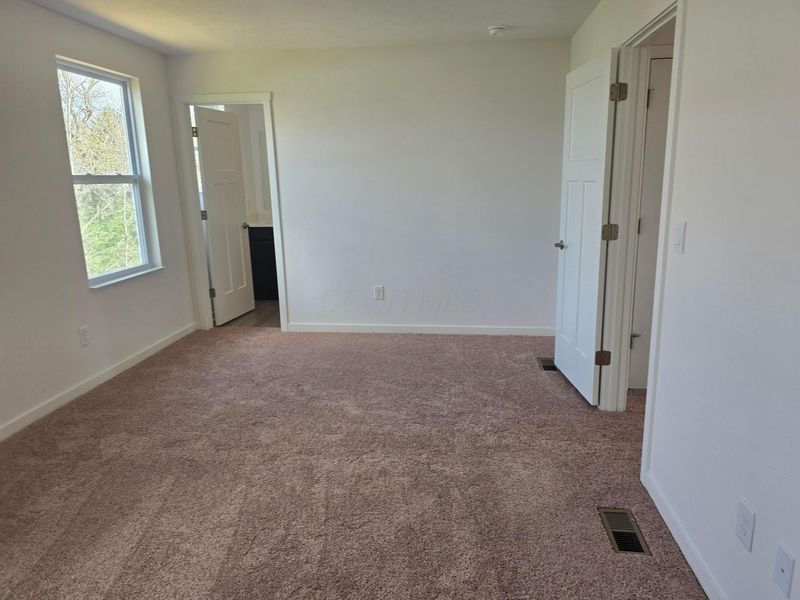 5946 Abernathy Lane, Columbus, OH 43232 Photo 29