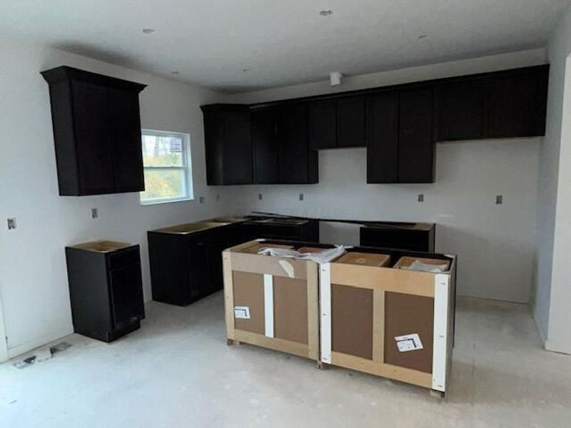 5946 Abernathy Lane, Columbus, OH 43232 Photo 3