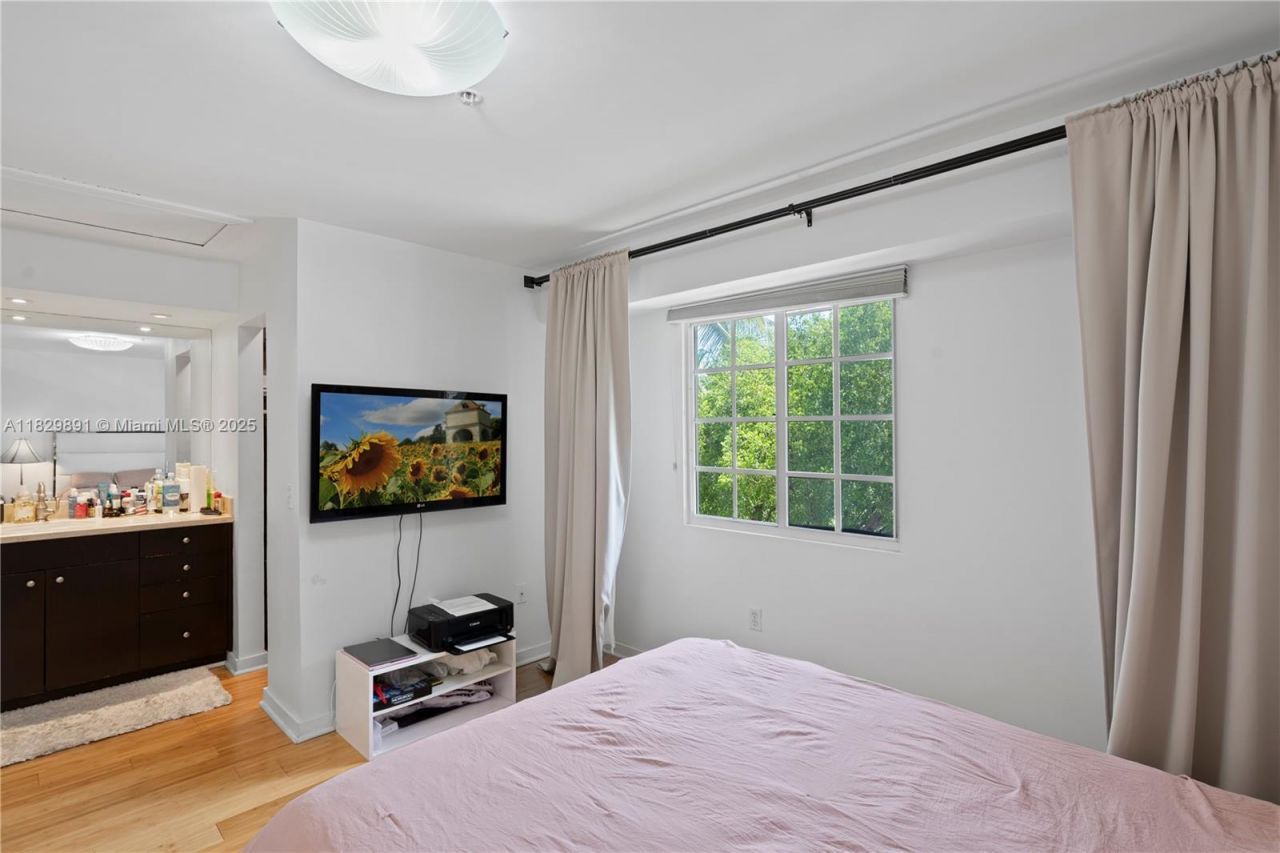 2811 NE 185th St, Unit 804, Aventura, FL 33180 Photo