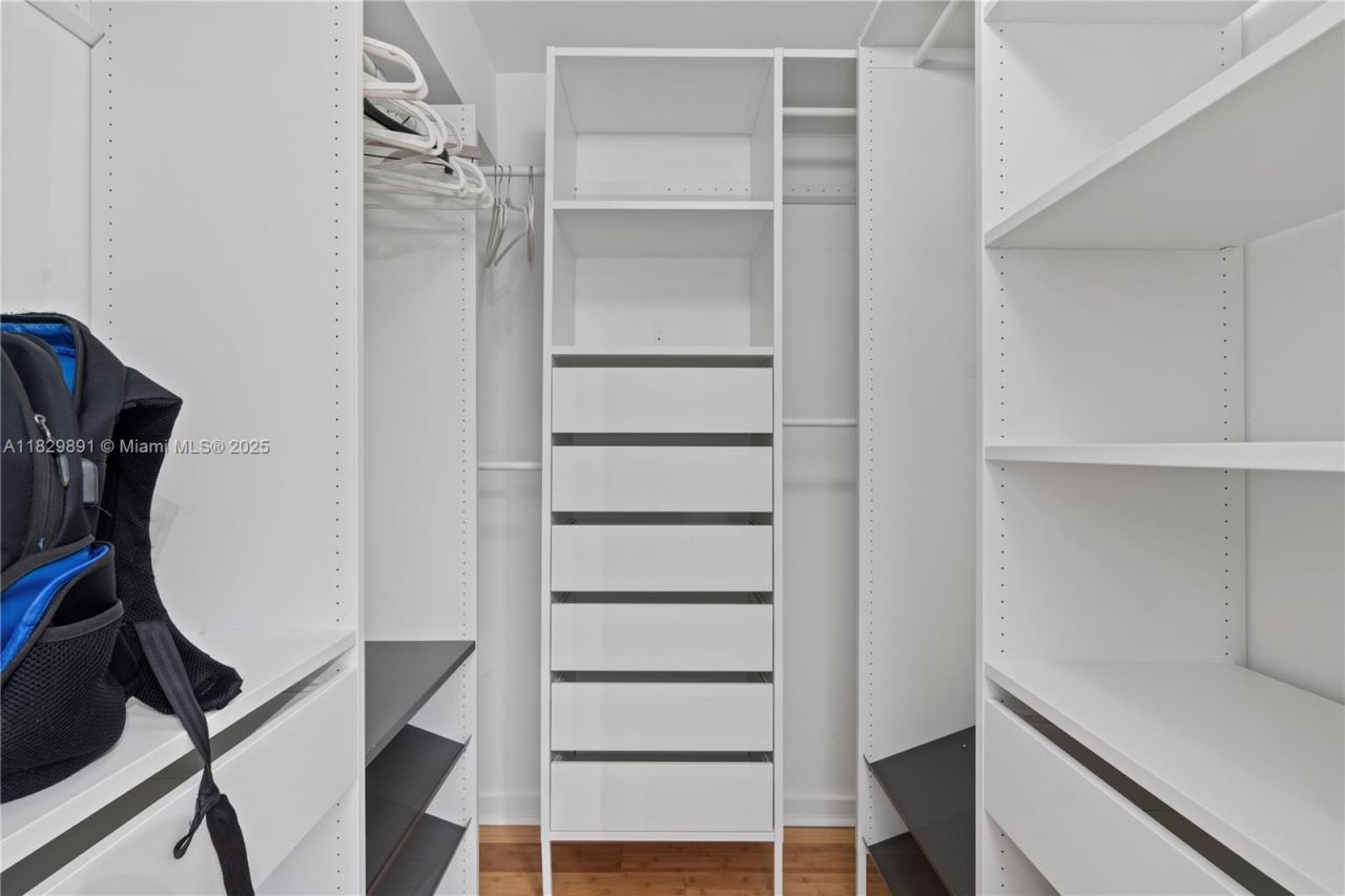 2811 NE 185th St, Unit 804, Aventura, FL 33180 Photo