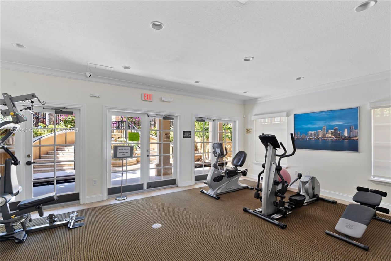 2811 NE 185th St, Unit 804, Aventura, FL 33180 Photo