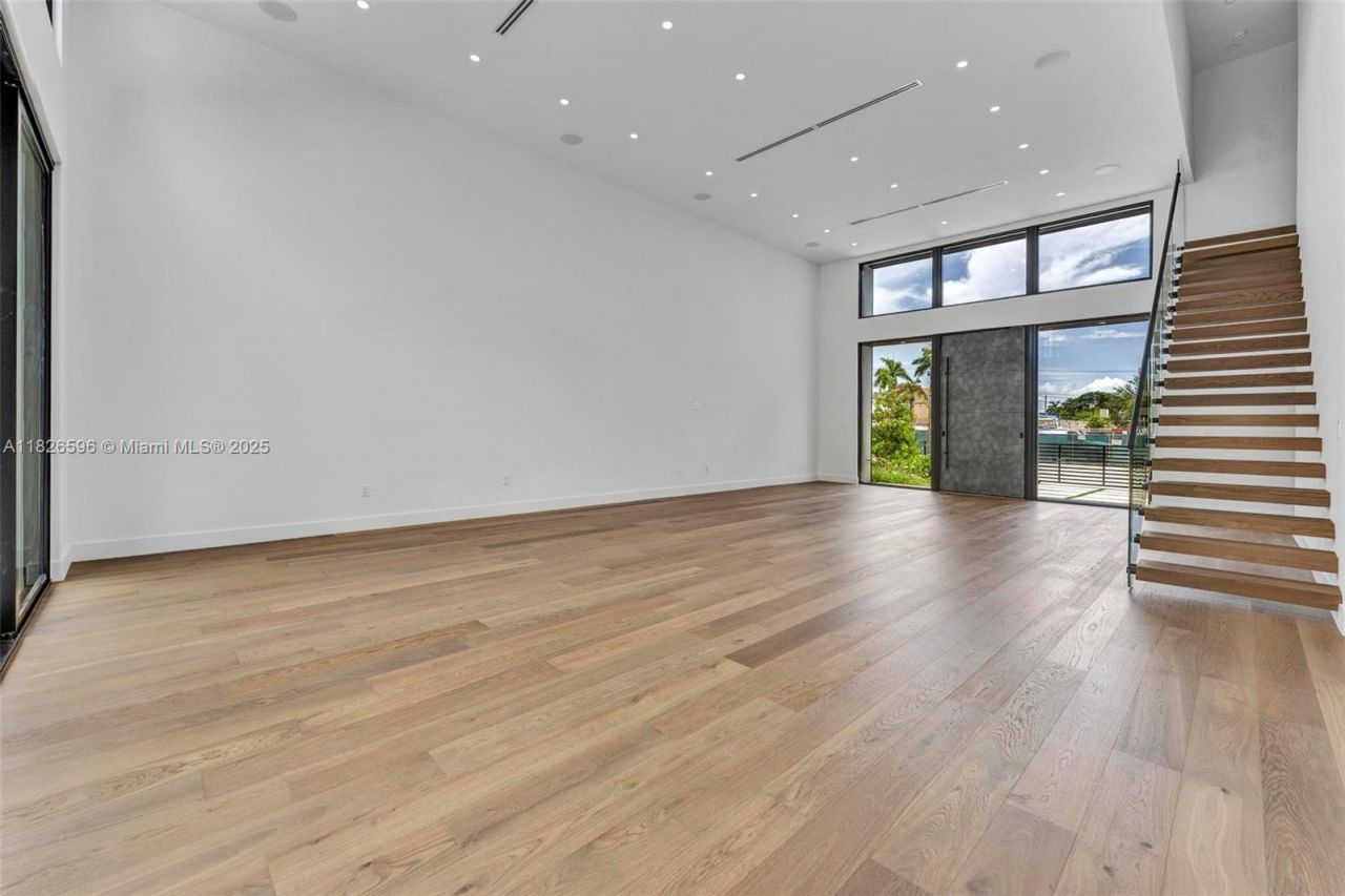 630 NE 82nd Ter, Miami, FL 33138 Photo